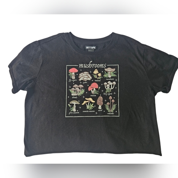 HOT TOPIC Wild Mushrooms Boxy Crop Black T-Shirt | SZ M - Picture 3 of 9